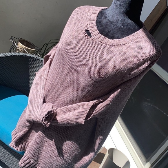 Lilyful taupe brown tan over-sized distressed sweater size Small but fits M/L - Picture 3 of 8